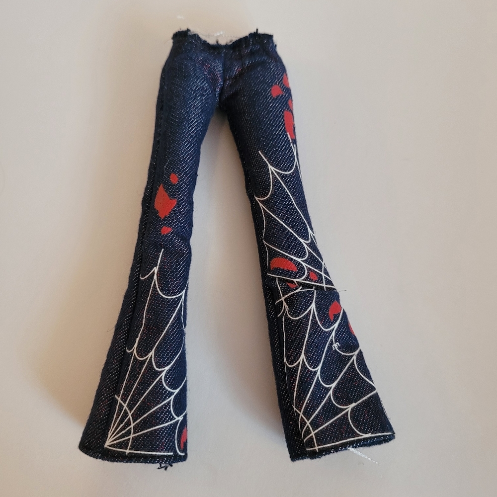 Bratz Spiderman Cloe Jeans Doll Clothing MGA Dolls Y2K